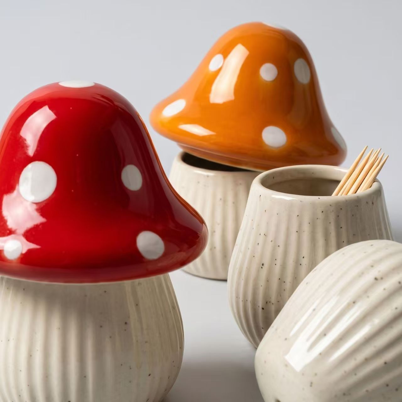 Cartoon Mushroom Ceramic Stora - đánh giá và giá Desk Setup Organization