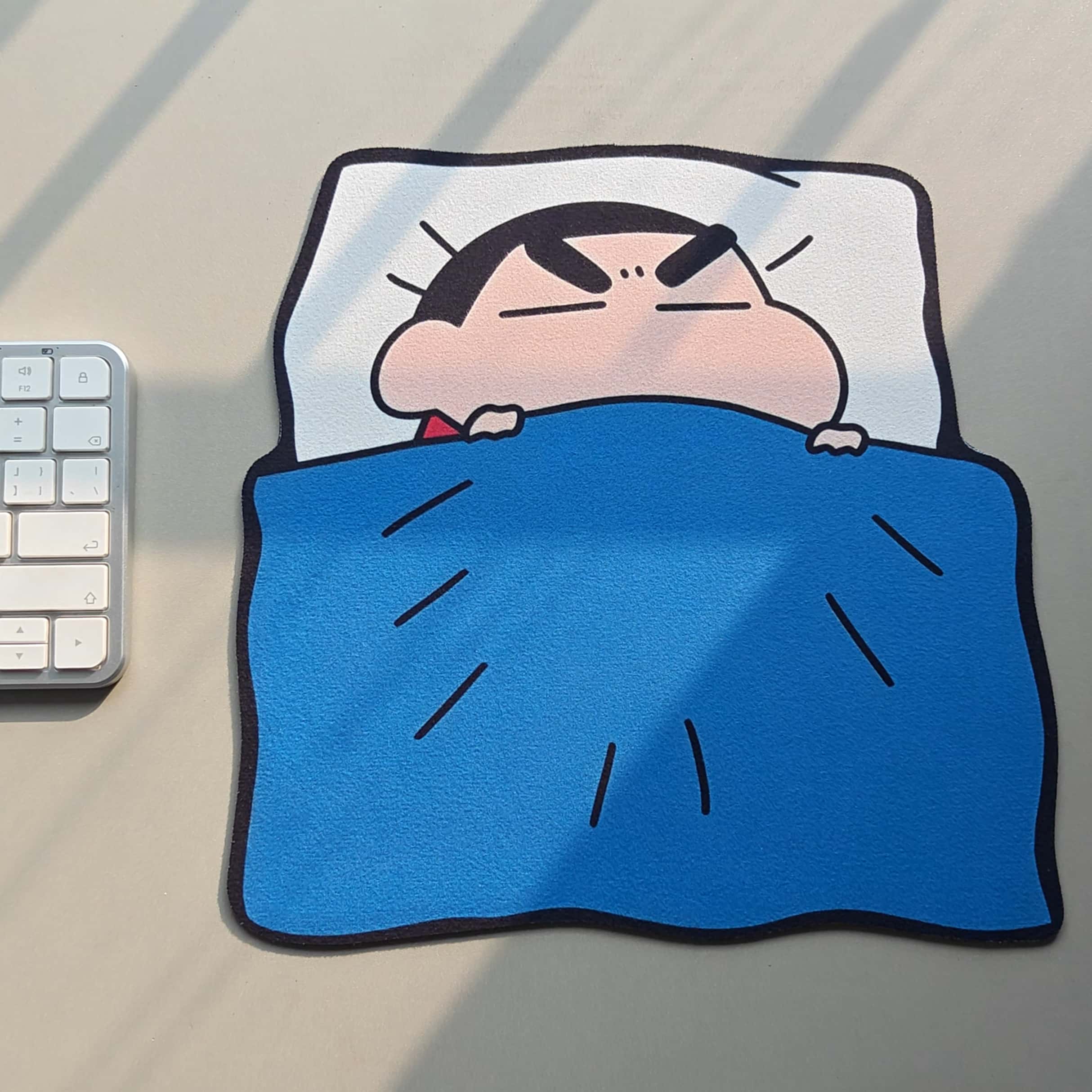 HOT Sale Cute Crayon Shinchan  - đánh giá và giá Desk Setup Cozy