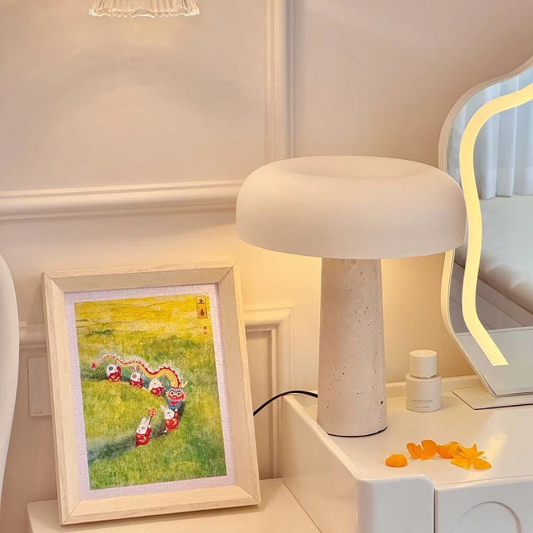 Mushroom Lamp for French Style - đánh giá và giá Yellow Desk Setup